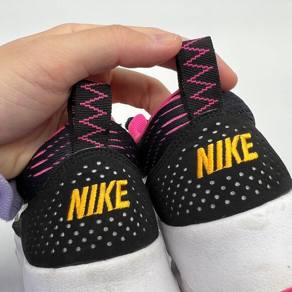 Nike Women's Athletic Shoes Size 6 US Black Pink - Picture 5 of 15